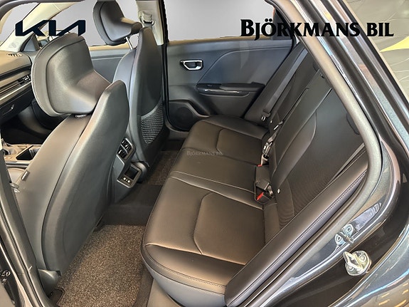 Kia K4 9 of 19
