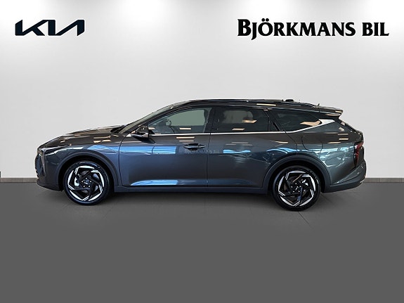 Kia K4 4 of 19