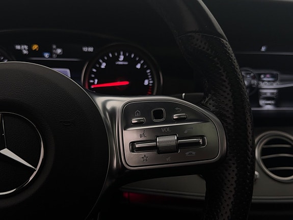 Mercedes-Benz E220 18 of 30