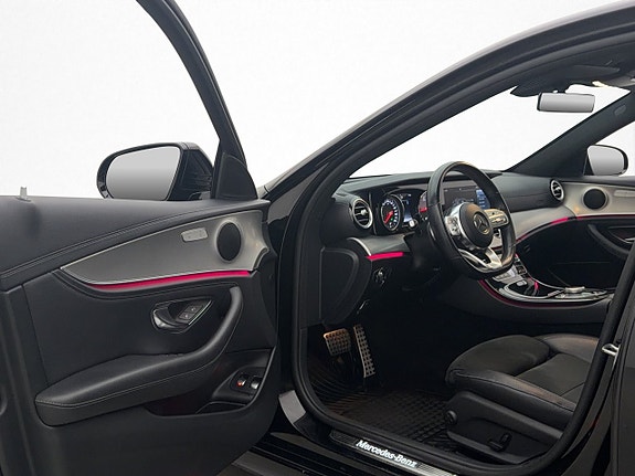Mercedes-Benz E220 11 of 30
