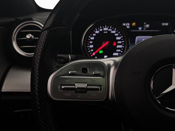 Mercedes-Benz E220 16 of 30
