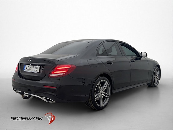 Mercedes-Benz E220 8 of 30