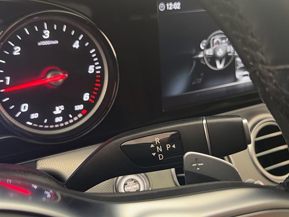 Mercedes-Benz E220 19 of 30