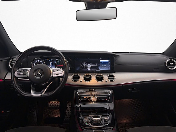 Mercedes-Benz E220 14 of 30