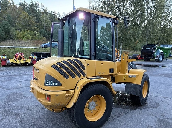 Volvo L 35 B pro 3 of 5
