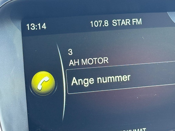 Volvo V40 11 of 15
