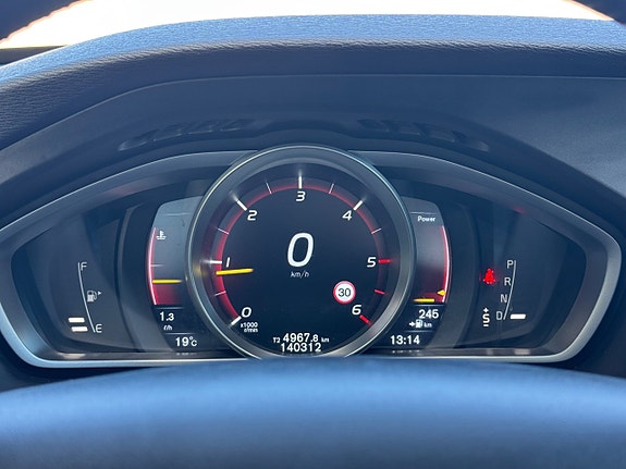 Volvo V40 6 of 15
