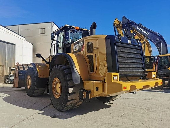 CAT 980M 4 of 18