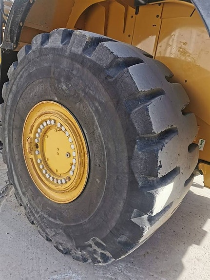 CAT 980M 14 of 18
