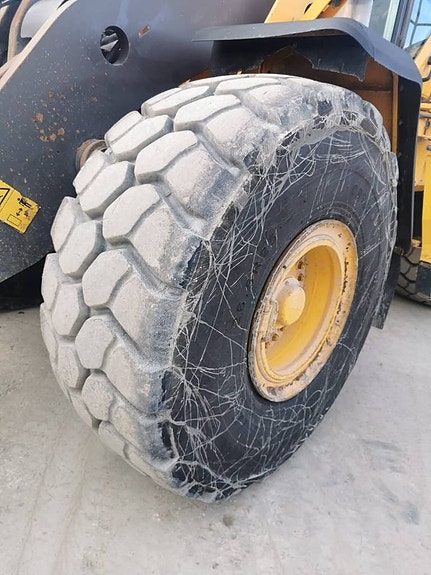 Volvo L 180 H 13 of 22