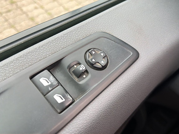 Opel Vivaro 17 of 17