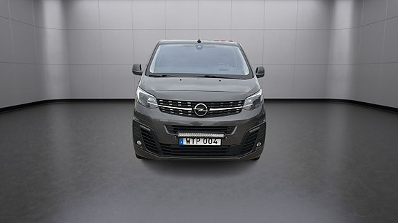 Opel Vivaro 8 of 17