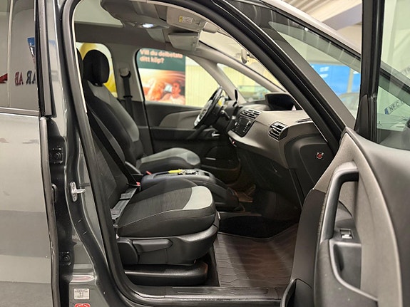 Citroen Grand C4 Picasso 8 of 16