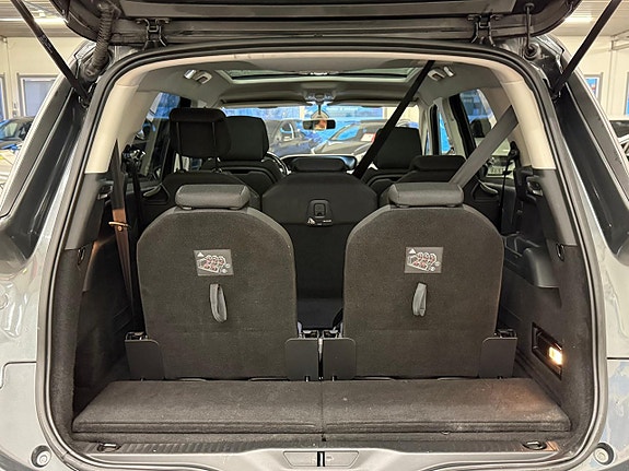 Citroen Grand C4 Picasso 13 of 16