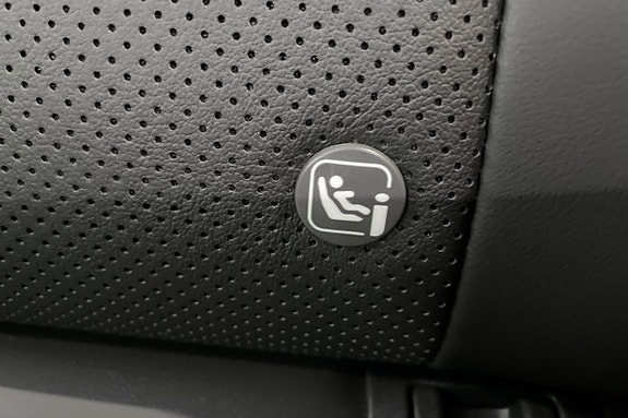 Lexus LBX 19 of 25