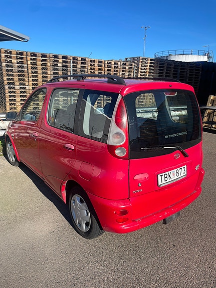 Toyota Yaris Verso 3 of 7