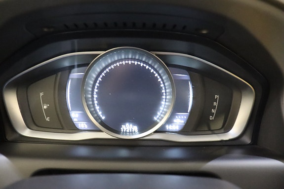 Volvo XC60 18 of 28