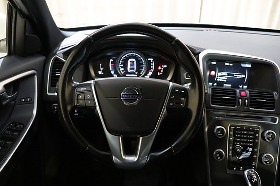 Volvo XC60 17 of 28