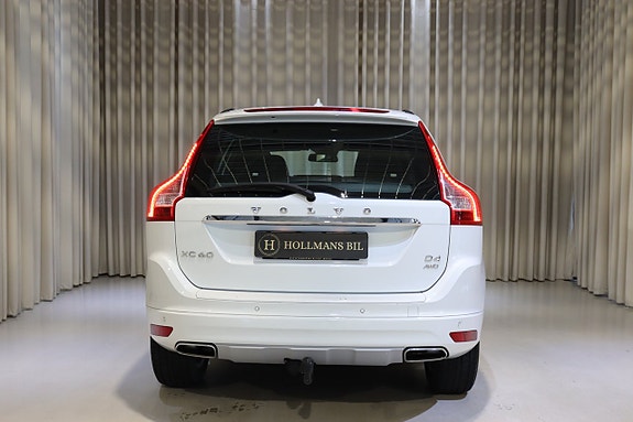 Volvo XC60 8 of 28