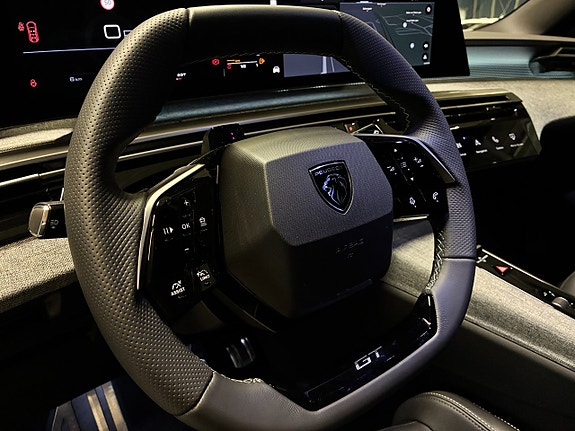 Peugeot 5008 21 of 25