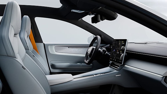 Polestar 4 7 of 12