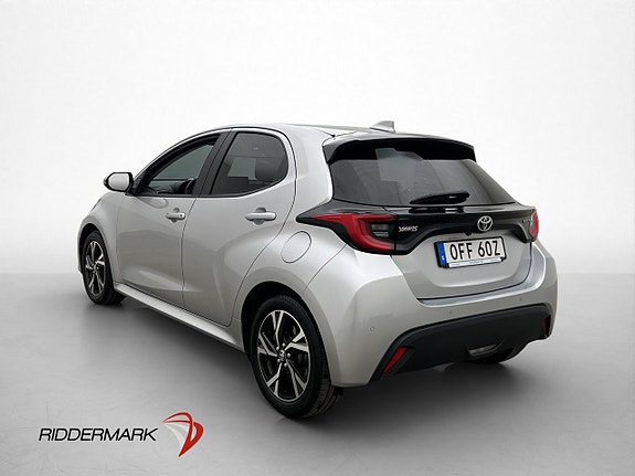 Toyota Yaris 6 of 30