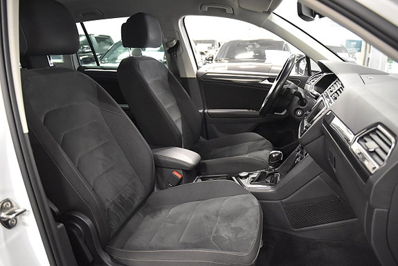 Volkswagen Tiguan 12 of 22
