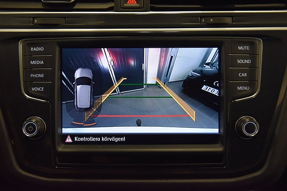 Volkswagen Tiguan 19 of 22