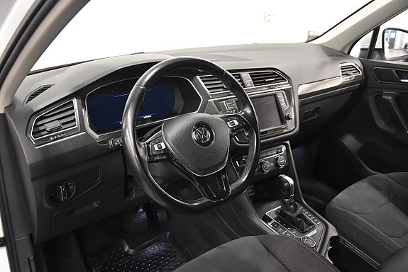 Volkswagen Tiguan 9 of 22