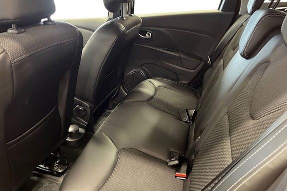 Renault Clio 21 of 26