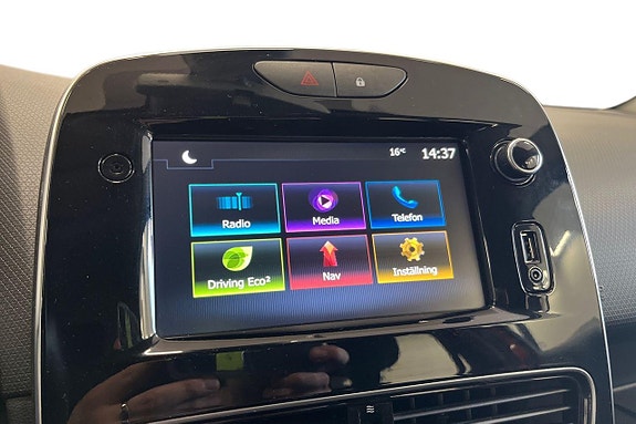 Renault Clio 17 of 26