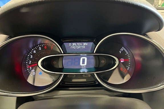 Renault Clio 16 of 26