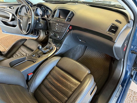 Opel Insignia 11 of 14