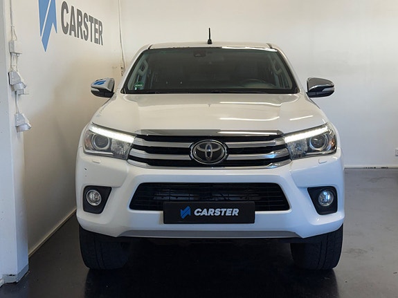 Toyota HiLux 2 of 20