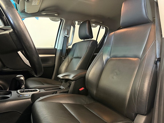 Toyota HiLux 10 of 20