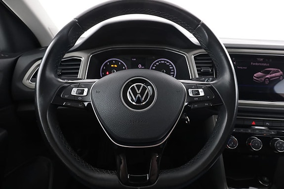 Volkswagen T-Roc 19 of 30