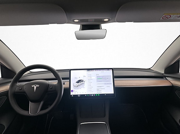 Tesla Model 3 14 of 30