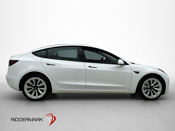 Tesla Model 3 9 of 30