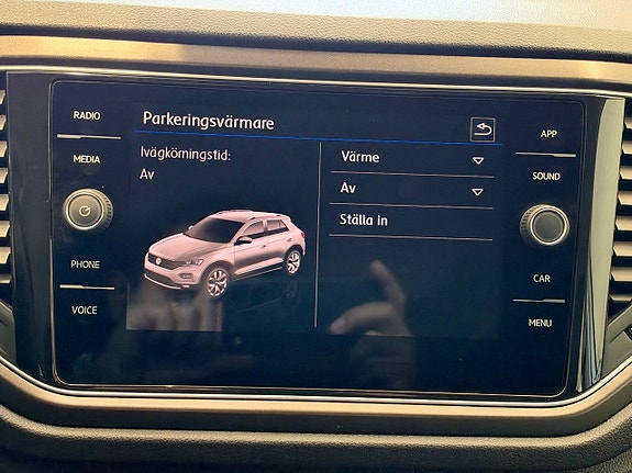 Volkswagen T-Roc 19 of 26