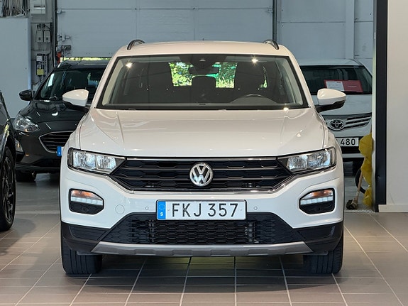 Volkswagen T-Roc 6 of 26