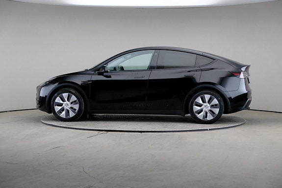 Tesla Model Y 4 of 25