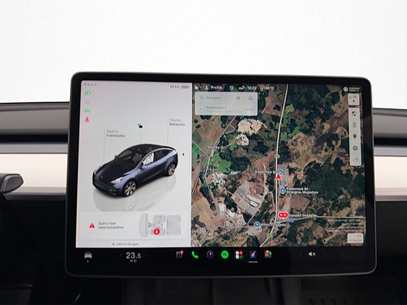 Tesla Model Y 17 of 30