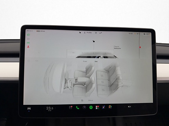 Tesla Model Y 20 of 30