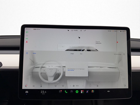 Tesla Model Y 19 of 30