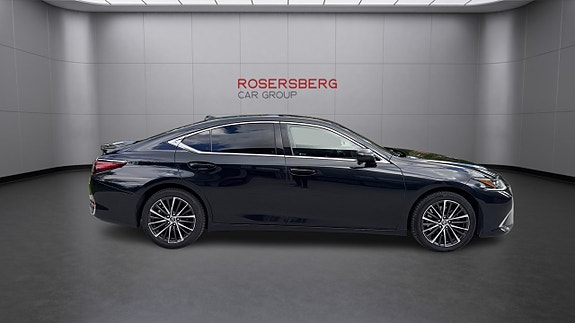 Lexus ES300h 6 of 12