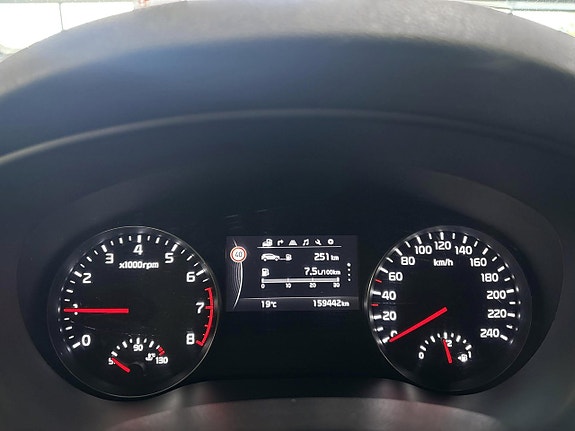 Kia Sportage 11 of 14