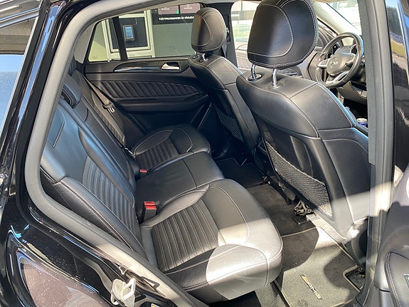Mercedes-Benz GLE350 d 5 of 9