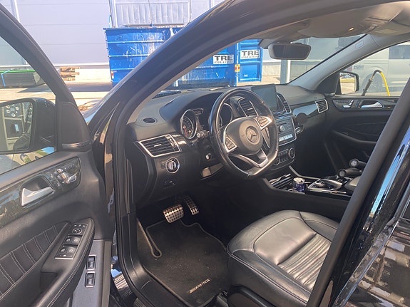 Mercedes-Benz GLE350 d 6 of 9