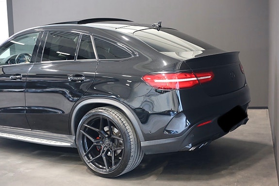 Mercedes-Benz GLE350 d 2 of 9