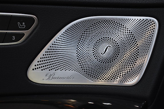Mercedes-Benz S450 23 of 30